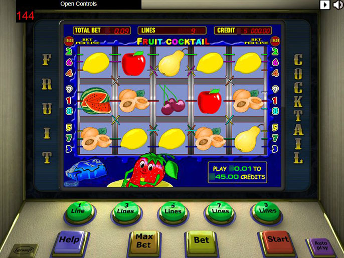 Игровое поле автомата Клубнички с фруктовыми символами