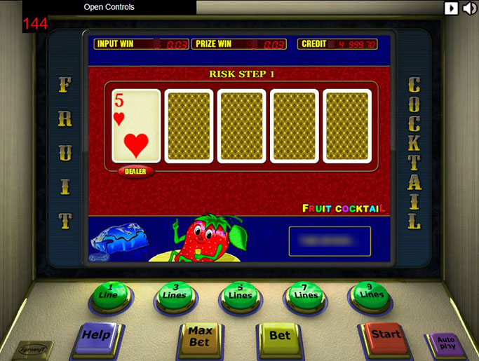 Экран игры на удвоение в слоте Клубнички