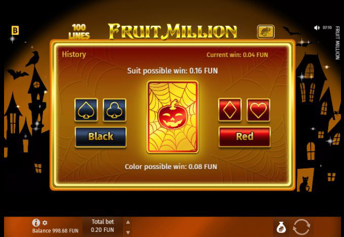 Экран риск-игры с выбором карты в слоте Fruit Million