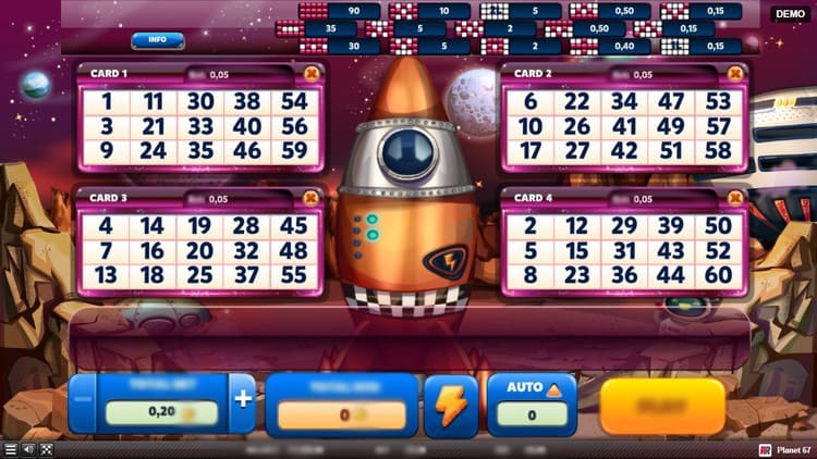 Игровое поле Planet 67 с четырьмя картами бинго на фоне космического пейзажа