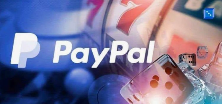 Экран смартфона с интерфейсом пополнения через PayPal